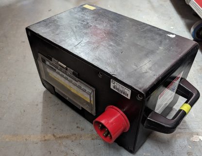 32A 3Ø to  9 x 16A